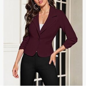 ✨Pick 3 for $15✨ 
Red Tailored Blazer with Notched Lapels and Fitted Silhouette